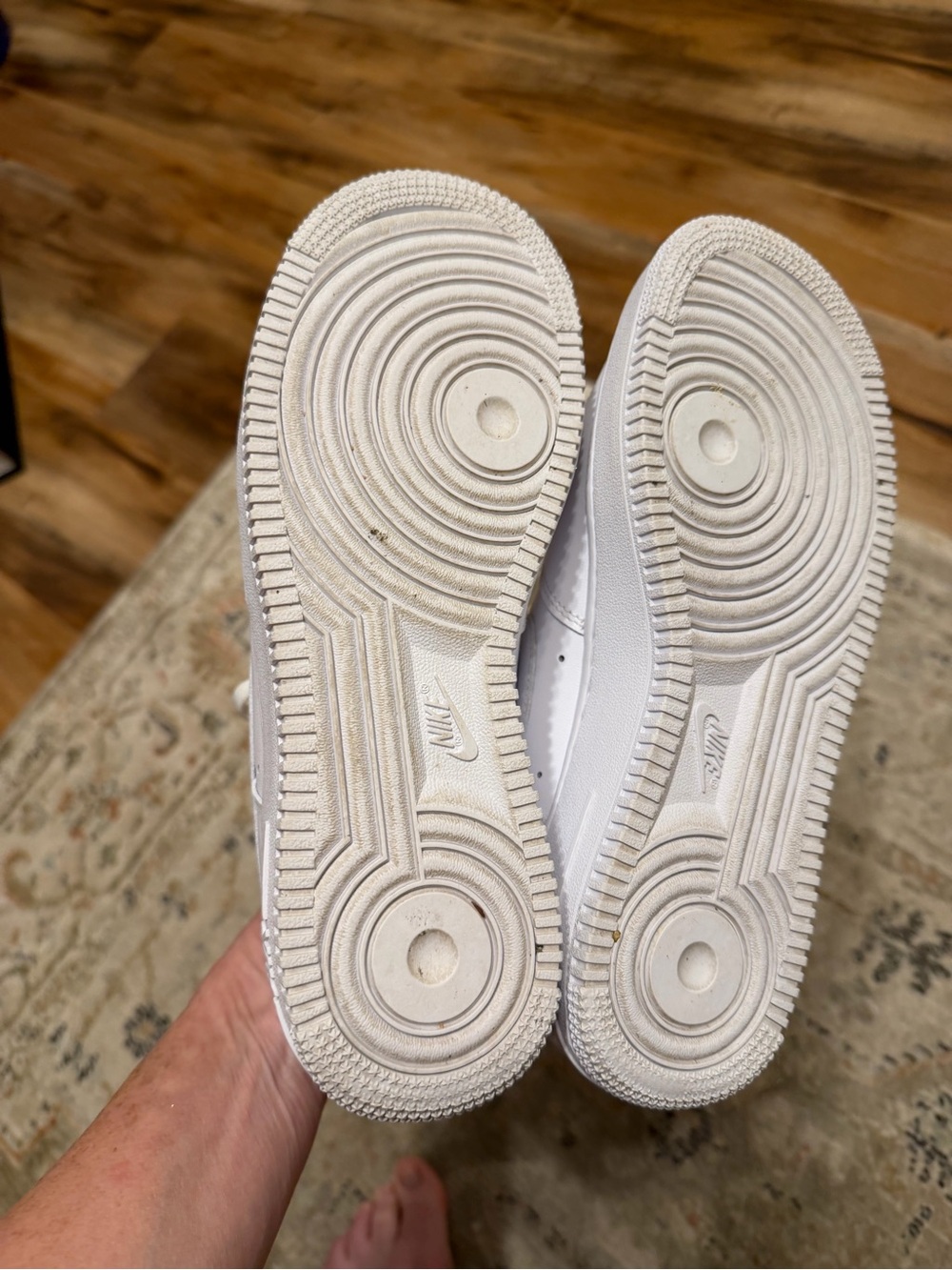 Nike All-White Low-Top Sneakers - Picture 5 of 10